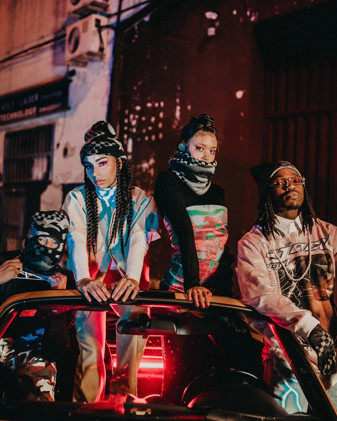 3AM NEVER SLEEP NECK WARMER | Sprayground Best Seller