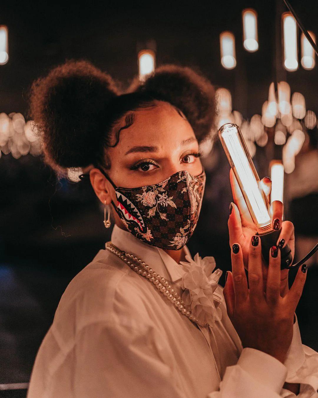 SHARKFLOWER VEGAN LEATHER FACE MASK | Sprayground Best Seller