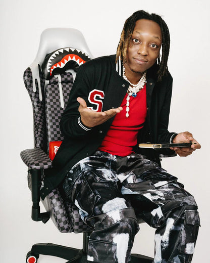 GHOST DRIP SHARK CHAIR | Sprayground Essential
