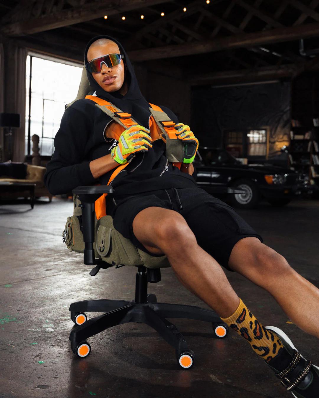 CALL OF DUTY READY FOR ACTION GAMING CHAIR | Sprayground Premium
