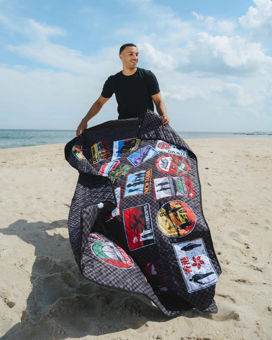 GLOBAL MOGUL UNLIMITED MILES PACKABLE BEACH MAT BLANKET WATER RESISTAN | Sprayground Popular