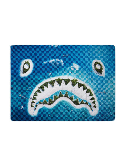 SHARK ISLAND PACKABLE BEACH MAT BLANKET WATER RESISTANT CONVERTIBLE TO | Sprayground Trending