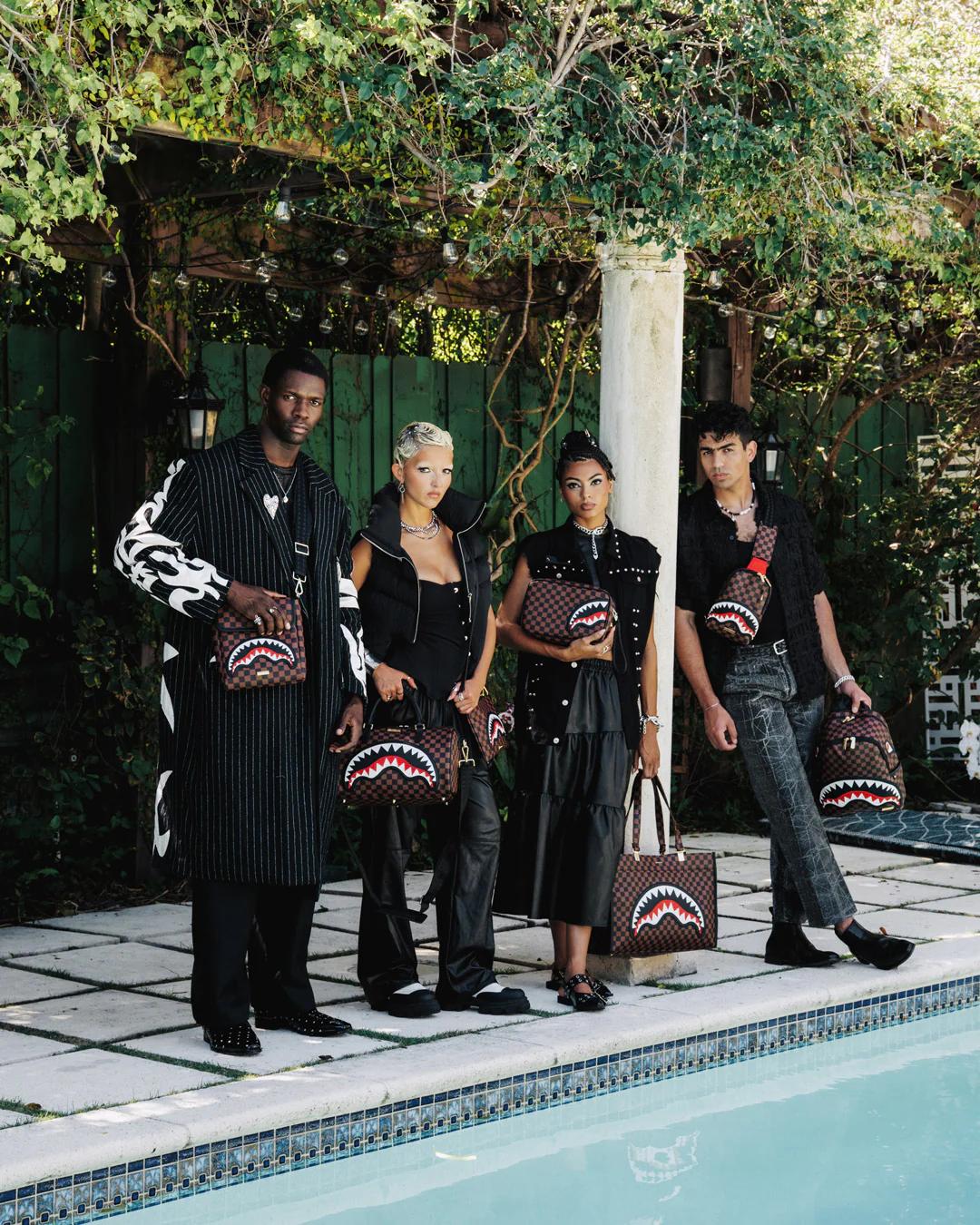 SAWTOOTH SHARKS IN PARIS ONE-STRAP SLING | Sprayground New