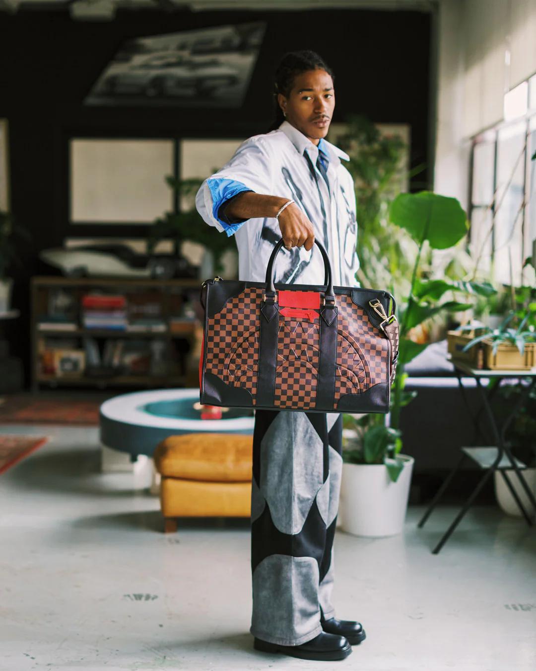 KATANA CHECK BOSS PYRAMID DUFFLE | Sprayground New