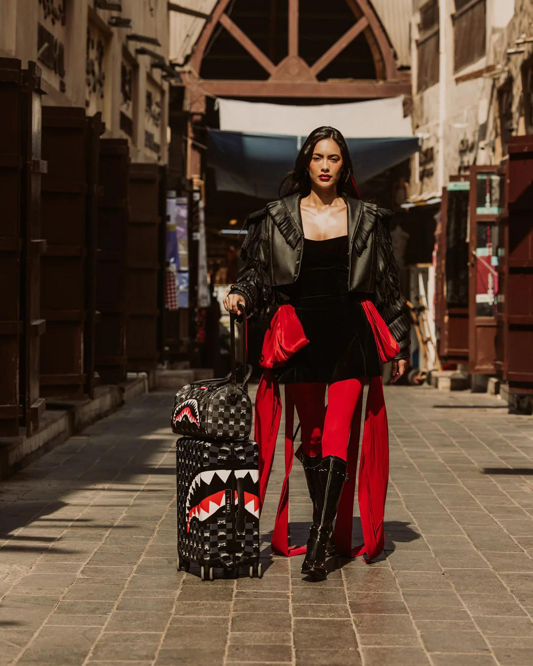 SHARK MOB HIDEOUT MINI DUFFLE | Sprayground Signature