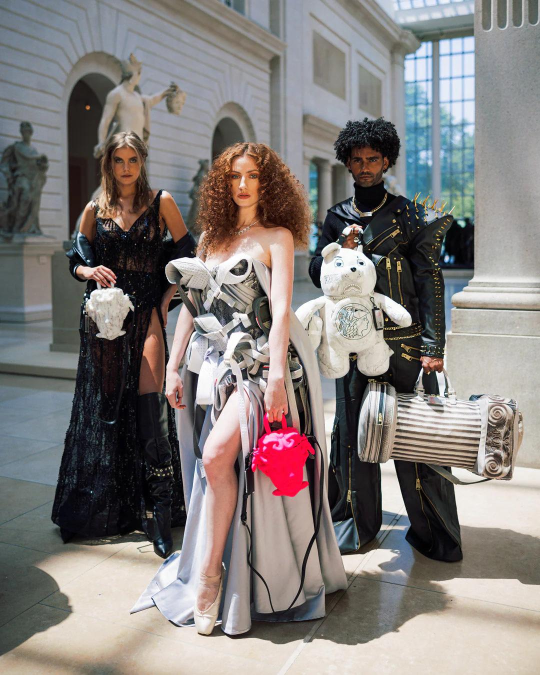 THE MET CANOVA MEDUSA HANDBAG (PINK) | Sprayground Exclusive