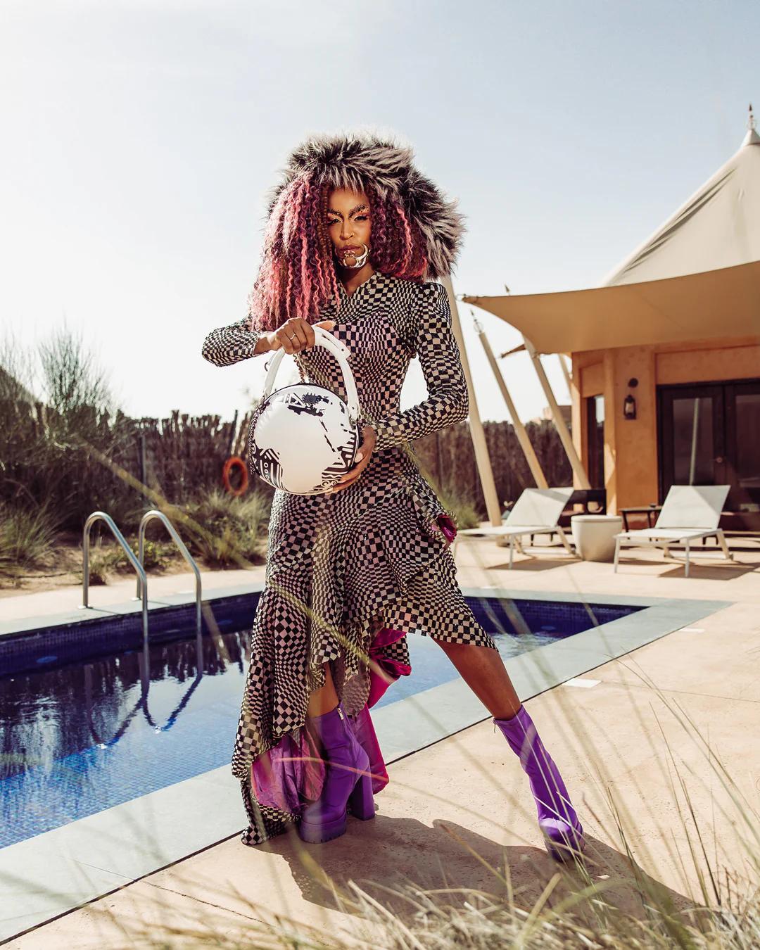 A.I.8 AFRICAN INTELLIGENCE - ORIGIN STORY GLOBE BAG | Sprayground Great Value