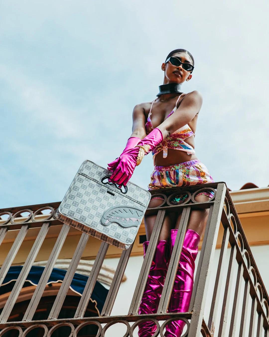 A.I.8 AFRICAN INTELLIGENCE BOOKED & BUSY CITY SAVVY HANDBAG | Sprayground Featured
