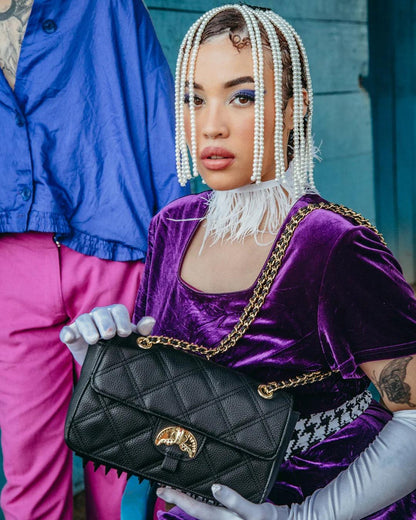 NOIR QUILT GOLD CHAIN SHARK HANDBAG | Sprayground Premium