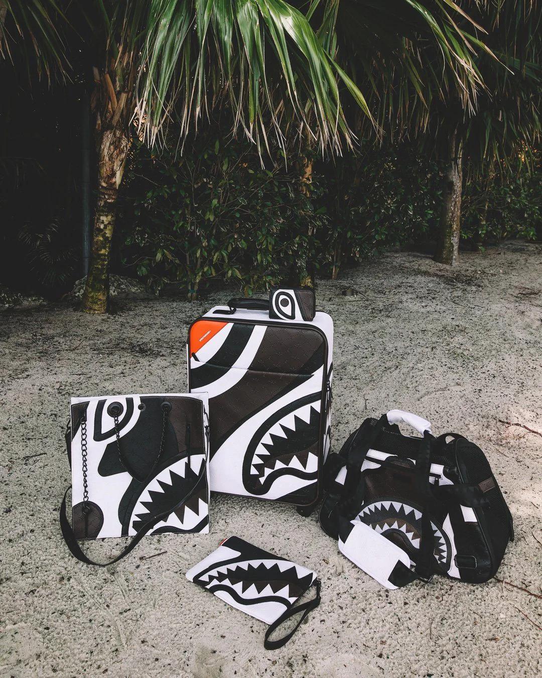 V.V.I.P. PET CARRIER | Sprayground Recommended
