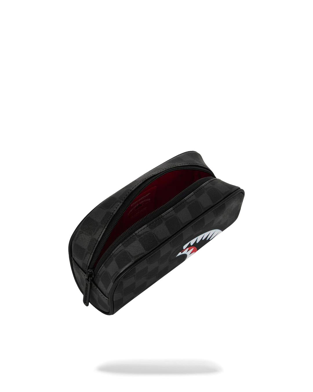 SHARKS IN PARIS HYPER PUFF POUCH | Sprayground Quality