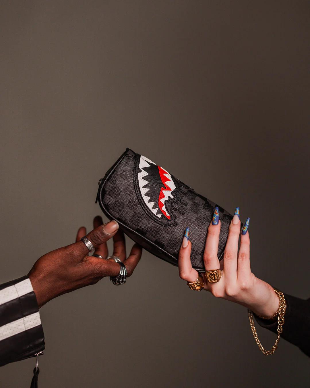 SHARKS IN PARIS THUNDERDRIP POUCH | Sprayground Popular