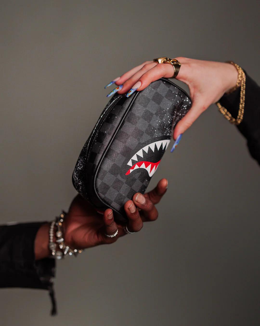 SCRIBBLE DRIBBLE CHECK POUCH | Sprayground Recommended