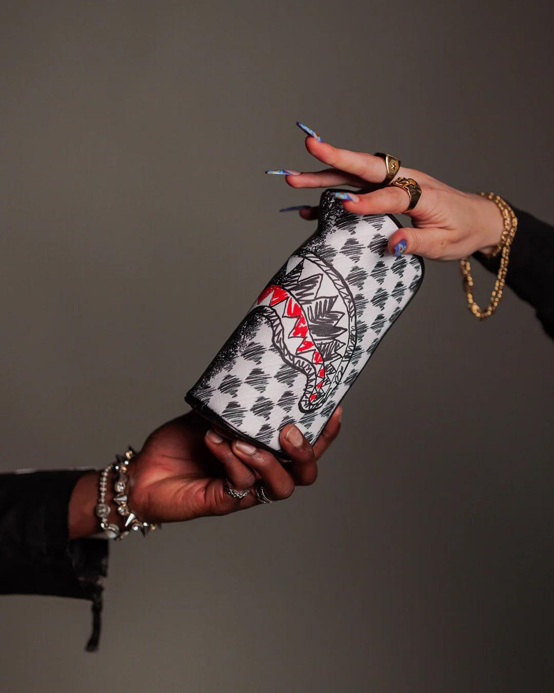 SCRIBBLE DRIBBLE CHECK POUCH | Sprayground Recommended