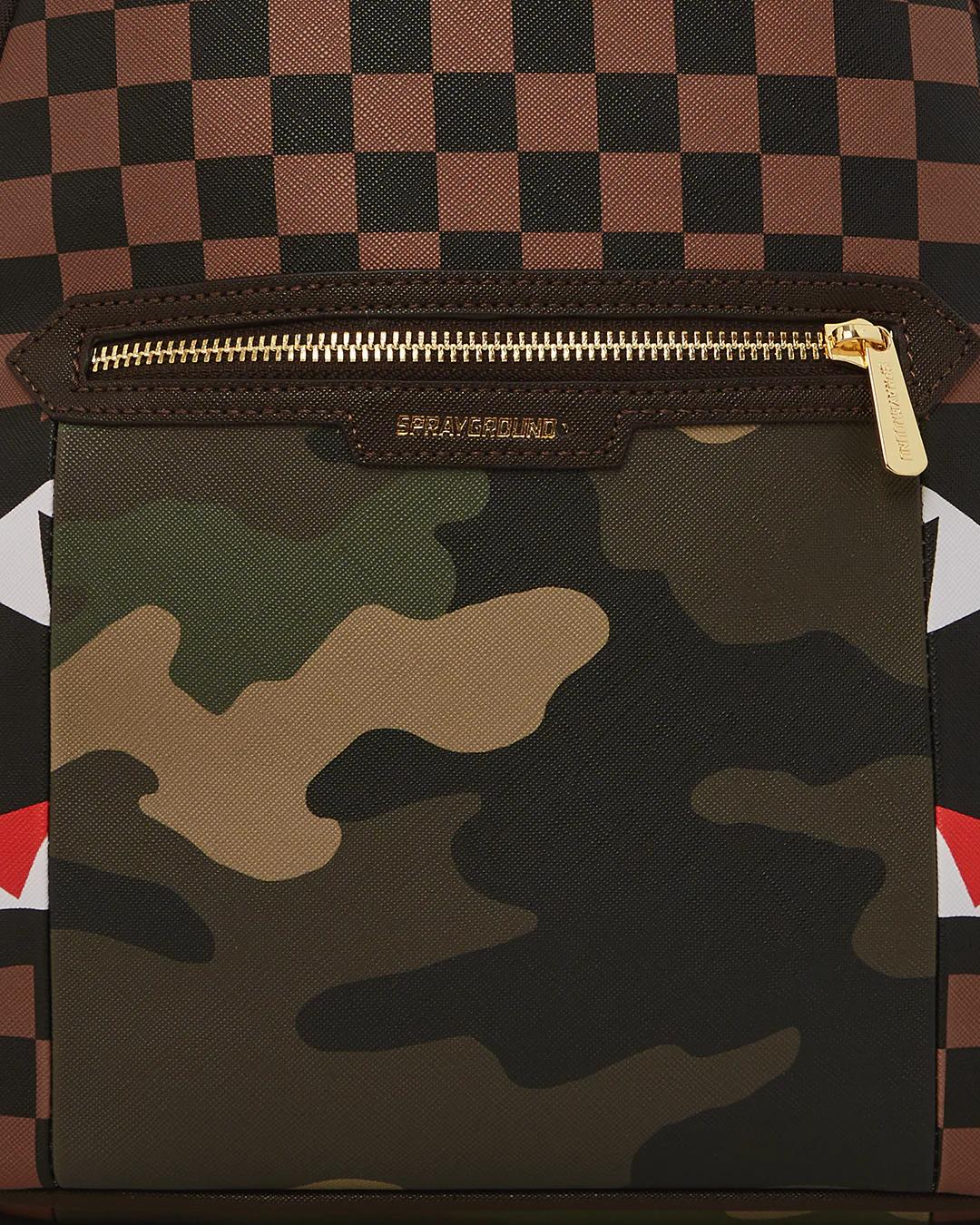 EXTERIOR GOLD ZIP POCKET SHARKS IN PARIS SAVAGE BACKPACK | Sprayground Classic