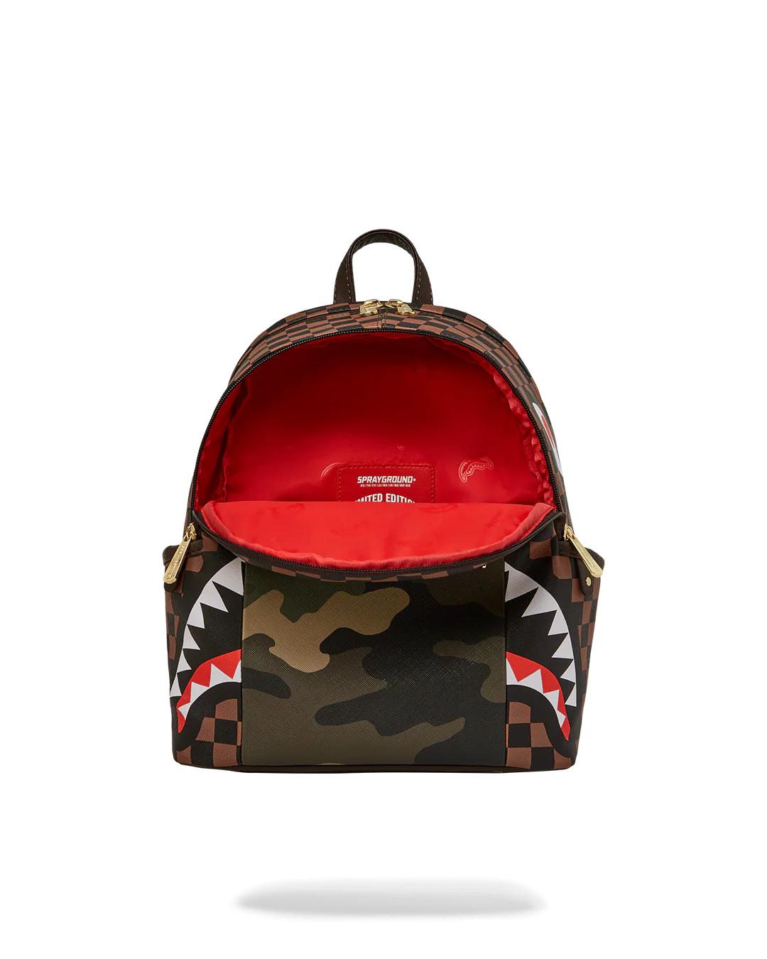 EXTERIOR GOLD ZIP POCKET SHARKS IN PARIS SAVAGE BACKPACK | Sprayground Classic