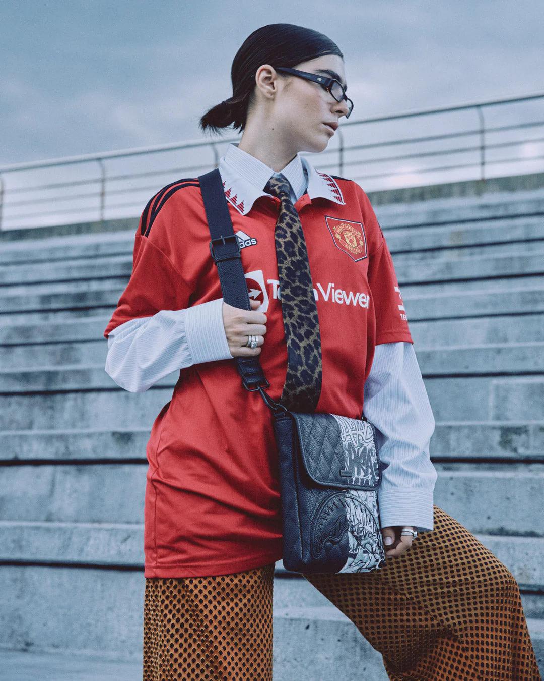 DARK WAVE MESSENGER BAG | Sprayground Popular