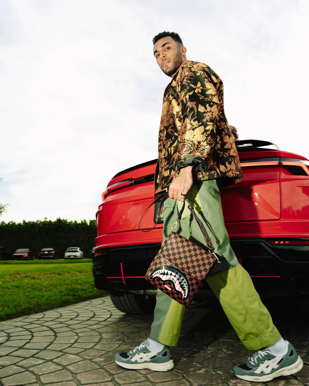 LENTICULAR EFFECTS MESSENGER SLING | Sprayground Latest