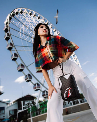 TRIPLE DECKER HEIR TO THE THRONE TOILETRY BAG | Sprayground Trending