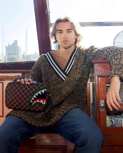 ROMEO AIR ITALIA SHARK TOILETRY BAG | Sprayground Best Seller
