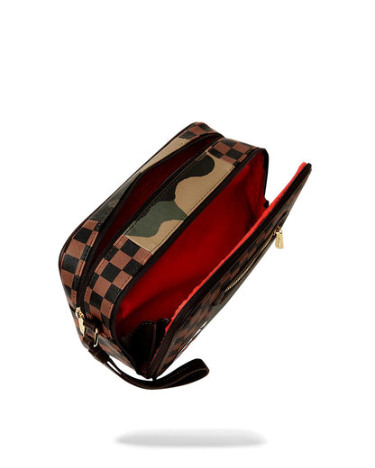 EXTERIOR GOLD ZIP POCKET SHARKS IN PARIS TOILETRY BRICKSIDE BAG | Sprayground Classic