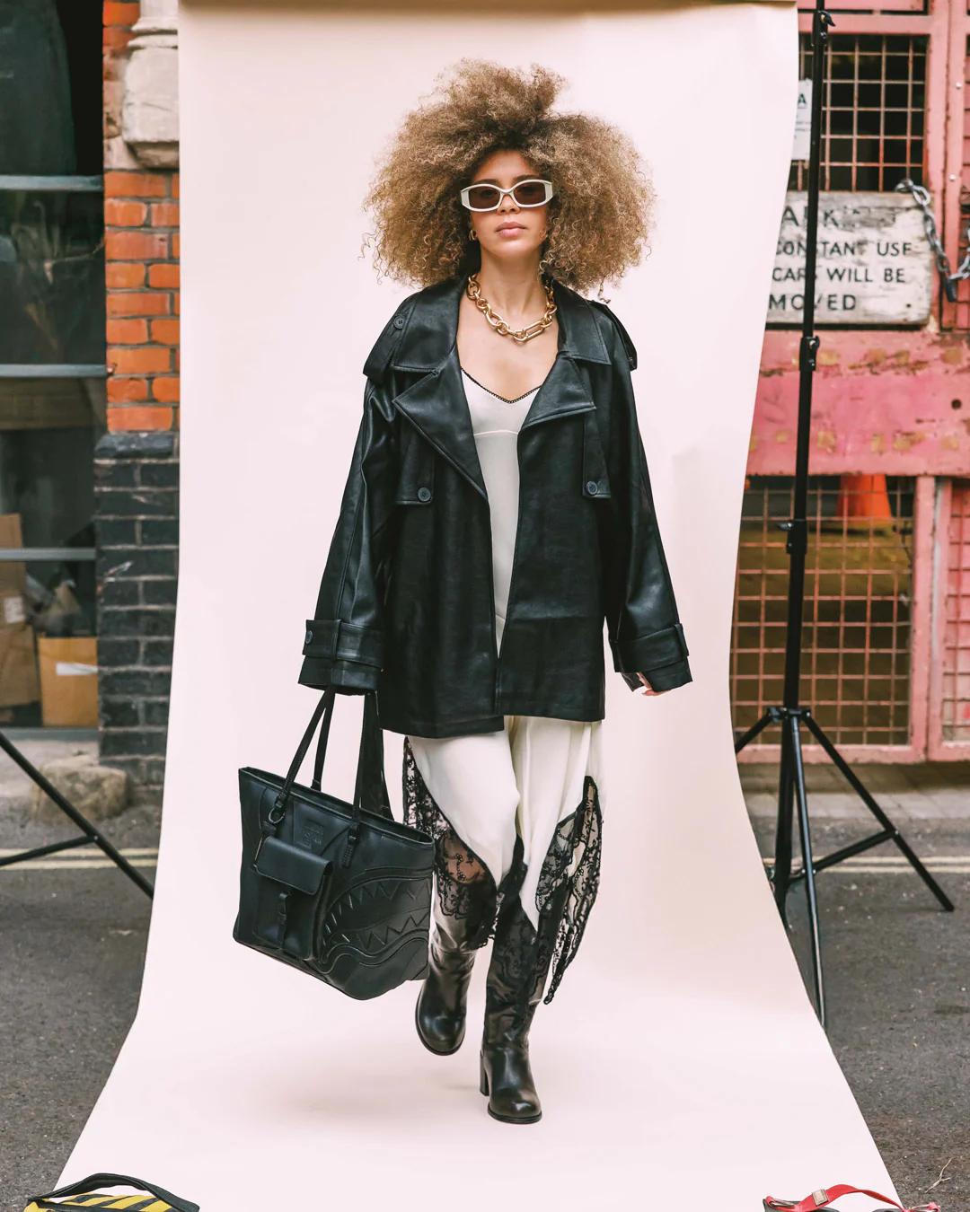 LONDON FASHION WEEK RED CARPET READY TOTE | Sprayground Value