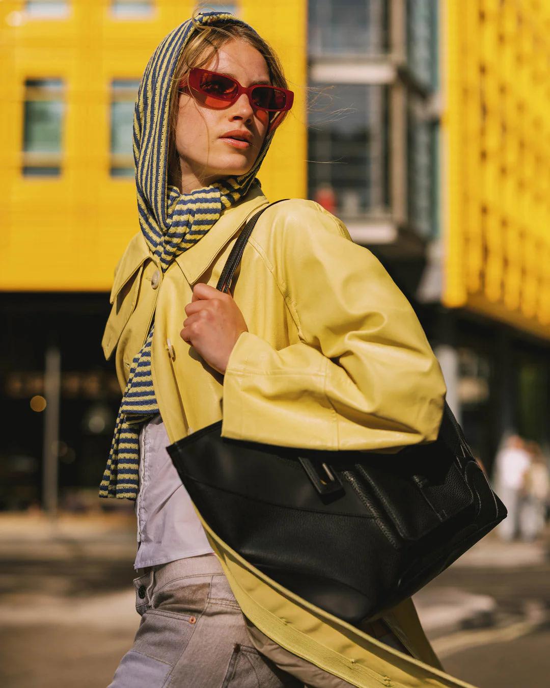LONDON FASHION WEEK RED CARPET READY TOTE | Sprayground Value