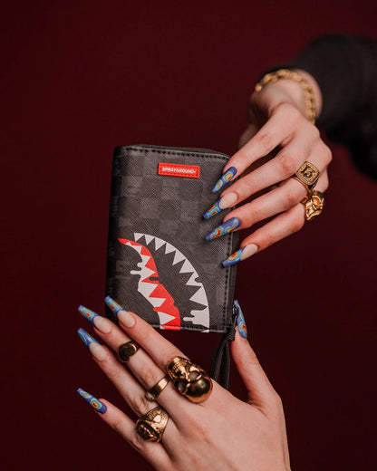 SHARKS IN PARIS THUNDERDRIP WALLET | Sprayground Best Seller