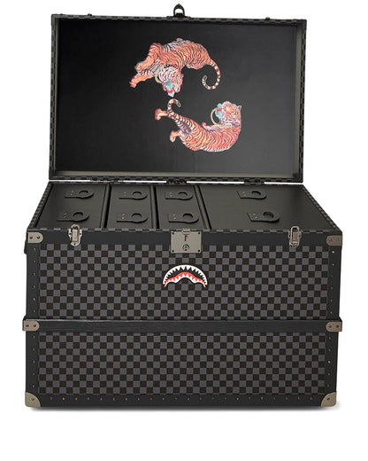VANQUISH II WARDROBE TRUNK | Sprayground Everyday