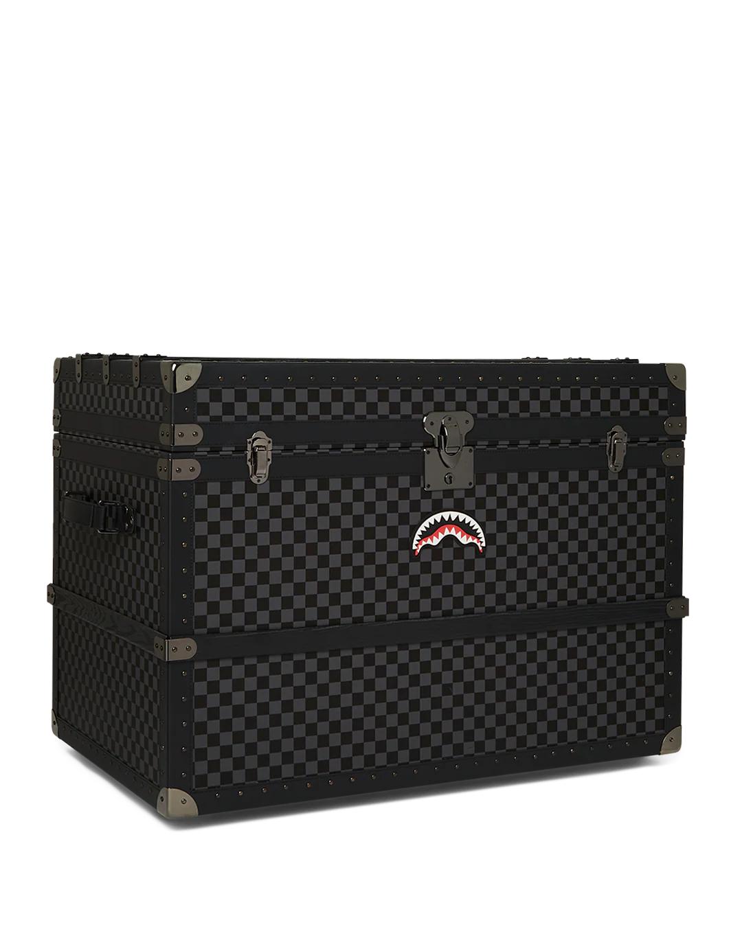 VANQUISH II WARDROBE TRUNK | Sprayground Everyday