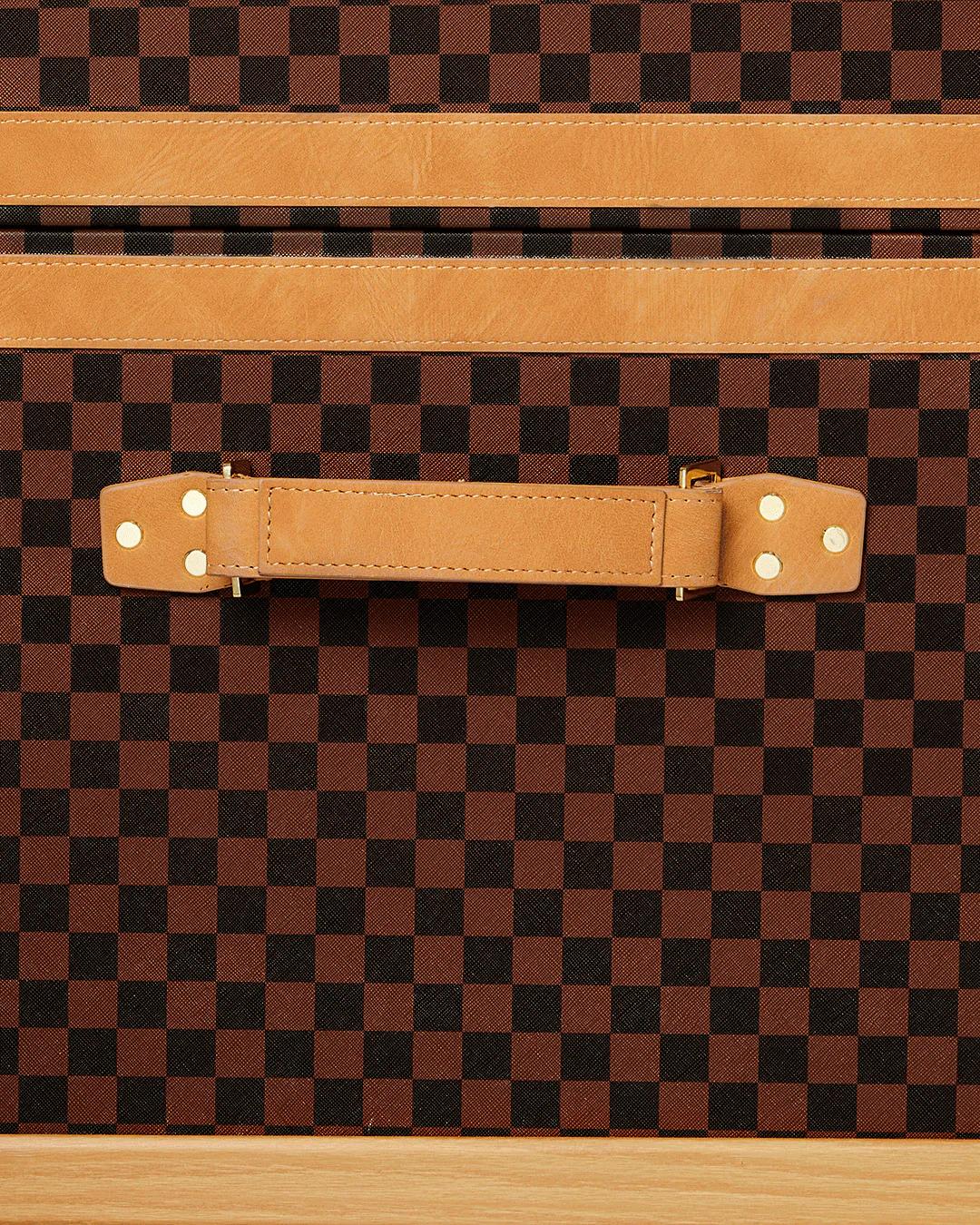 HENNYVILLE SHARKS IN PARIS TRUNK | Sprayground Value