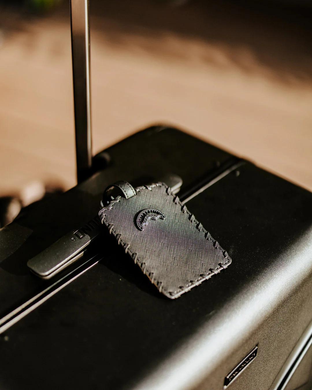 REALITY CHECK SHARKITECTURE CARRY-ON JETBLACK LUGGAGE (GUNMETAL HARDWA | Sprayground Value