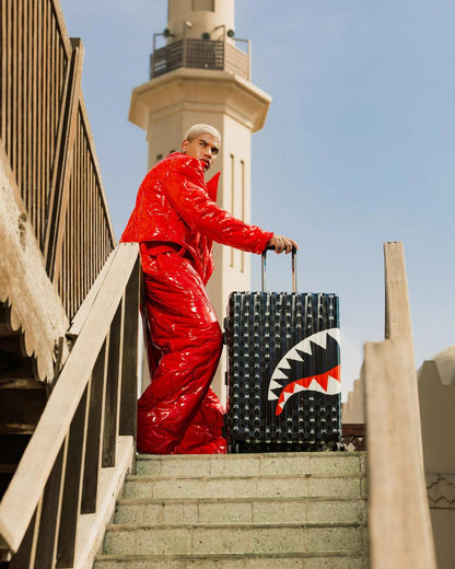 SHARK MOB HIDEOUT FULL-SIZE LUGGAGE | Sprayground Latest