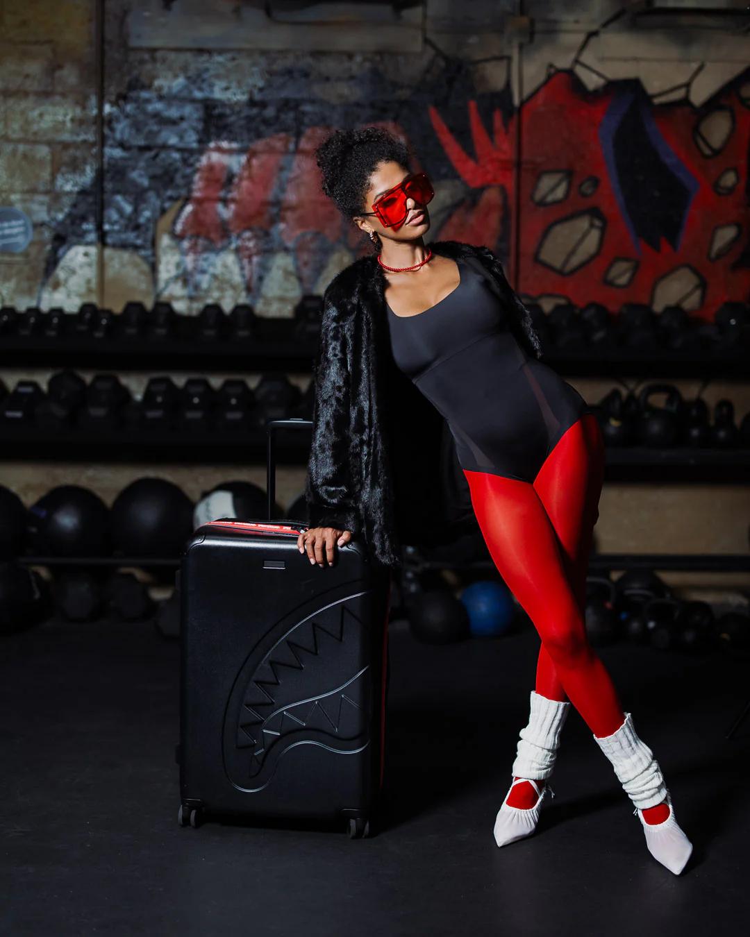 THE HERO SHARKITECTURE FULL-SIZE LUGGAGE | Sprayground Classic