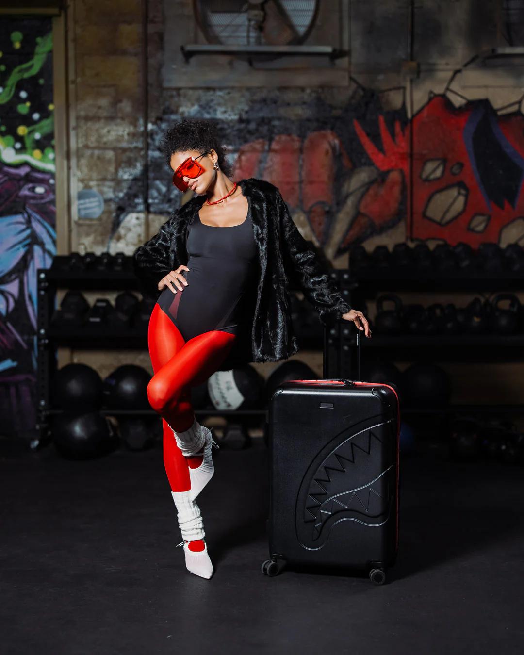 THE HERO SHARKITECTURE FULL-SIZE LUGGAGE | Sprayground Classic