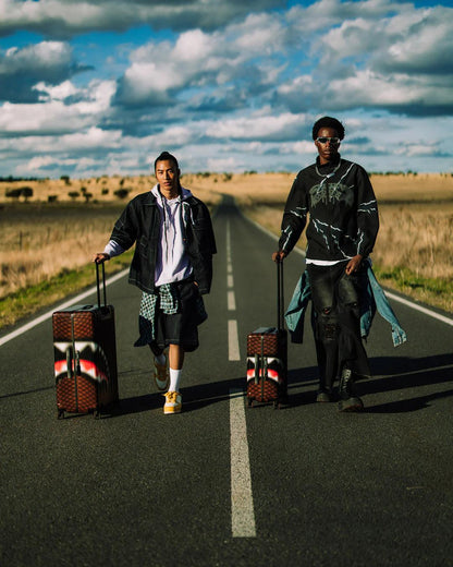 SHARKS IN PARIS BLUR EFFECT FULL SIZE LUGGAGE | Sprayground Value