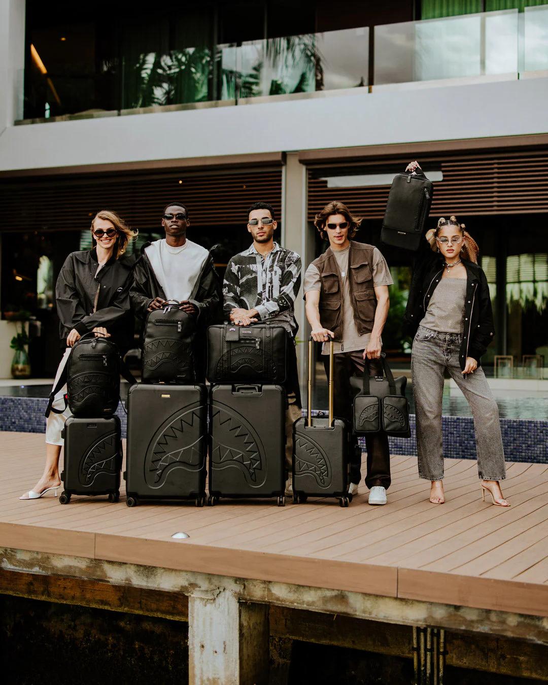 REALITY CHECK SHARKITECTURE FULL-SIZE JETBLACK LUGGAGE (GOLD HARDWARE) | Sprayground Latest
