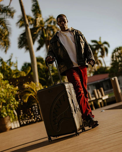 REALITY CHECK SHARKITECTURE FULL-SIZE JETBLACK LUGGAGE (GUNMETAL HARDW | Sprayground Quality