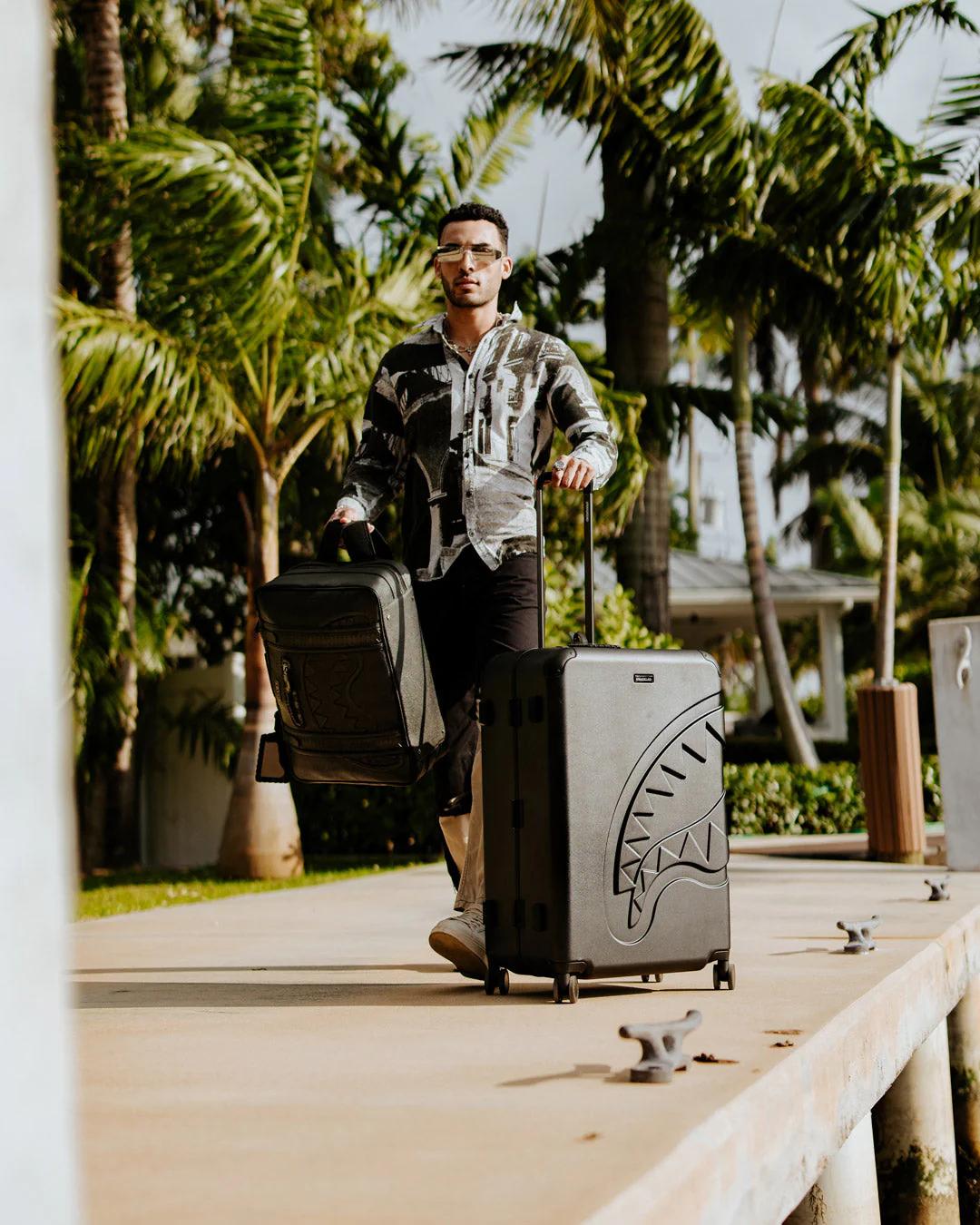 REALITY CHECK SHARKITECTURE FULL-SIZE JETBLACK LUGGAGE (GUNMETAL HARDW | Sprayground Quality