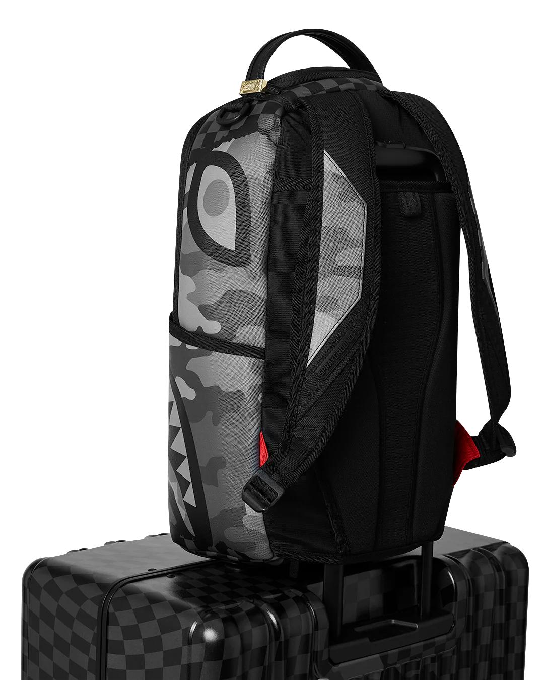 3AM RIPTIDE SHARKNAUTICS HARDSHELL FULL-SIZE LUGGAGE | Sprayground Premium