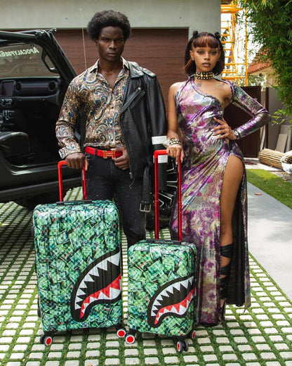MAMA I MADE IT SHARKITECTURE HARDSHELL FULL-SIZE LUGGAGE | Sprayground Signature