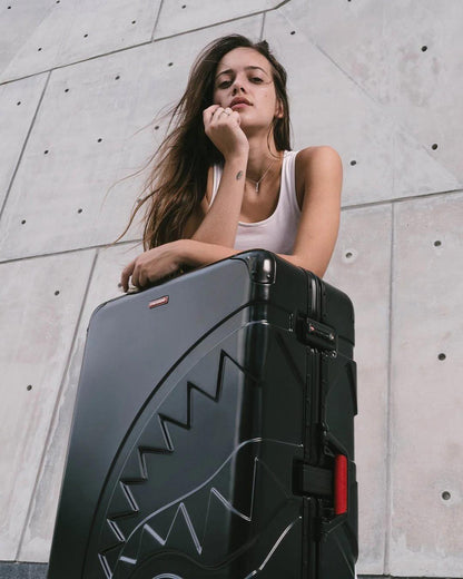 SHARKITECTURE MOLDED 29” FULL-SIZE LUGGAGE | Sprayground Essential