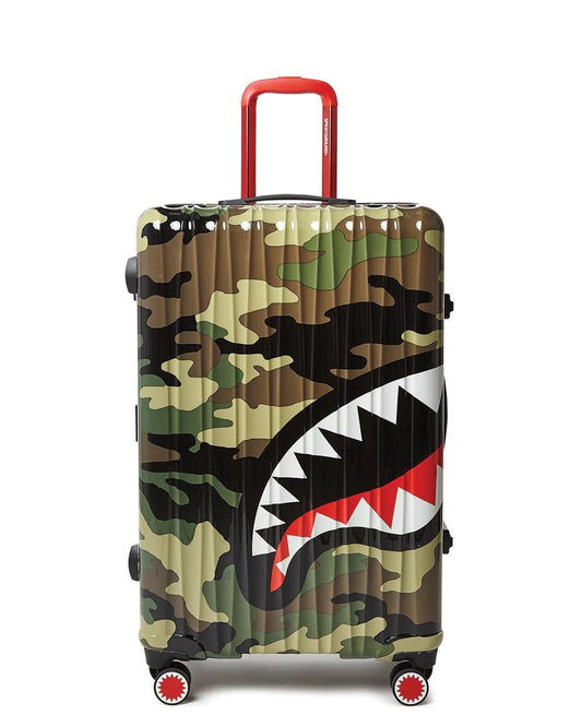 SHARKNAUTICS (CAMO) 29.5” FULL-SIZE LUGGAGE | Sprayground Premium