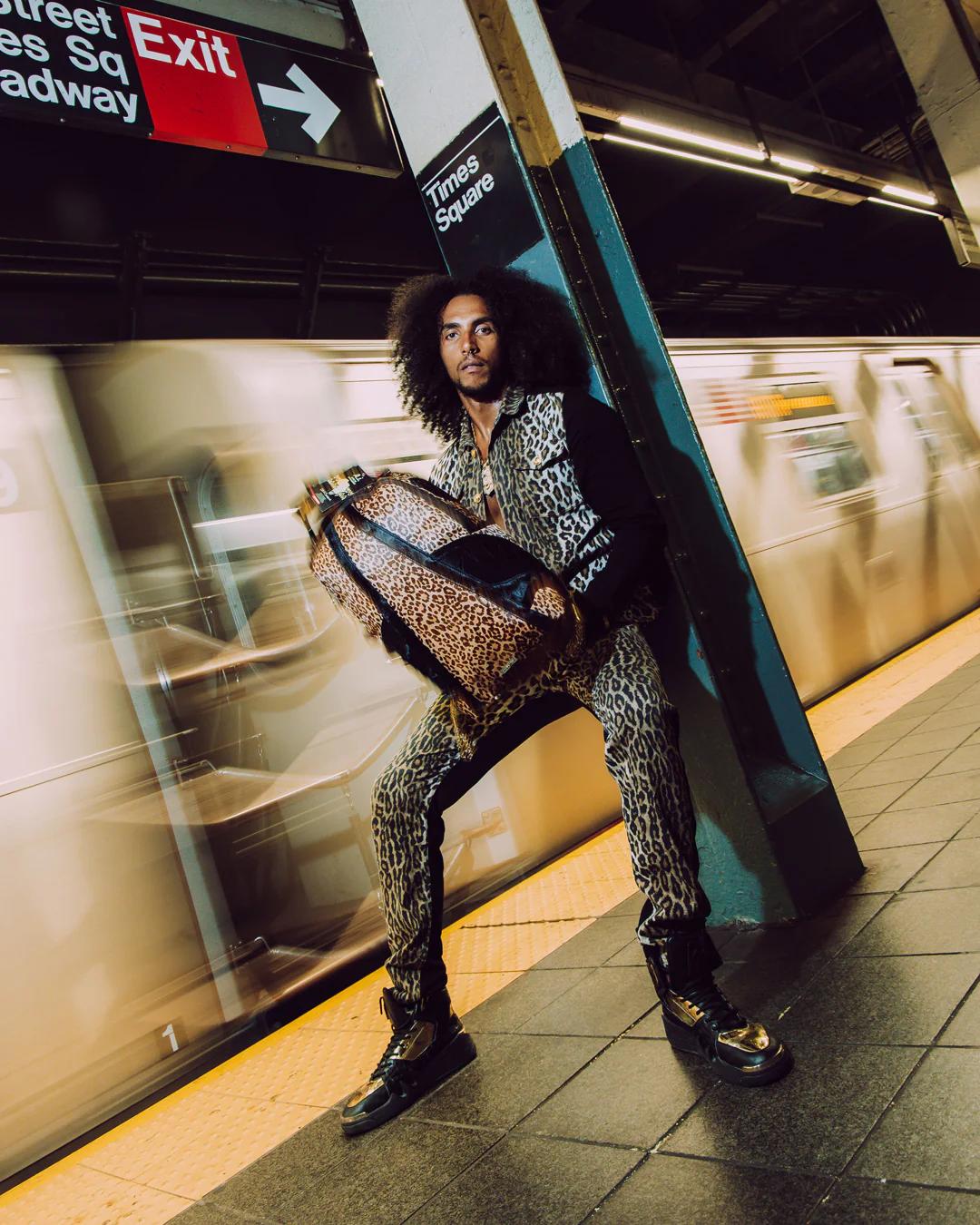 AFRICAN INTELLIGENCE 9 COURAGE LIVES ON BACKPACK - SANDFLOWER COLLAB | Sprayground Quality