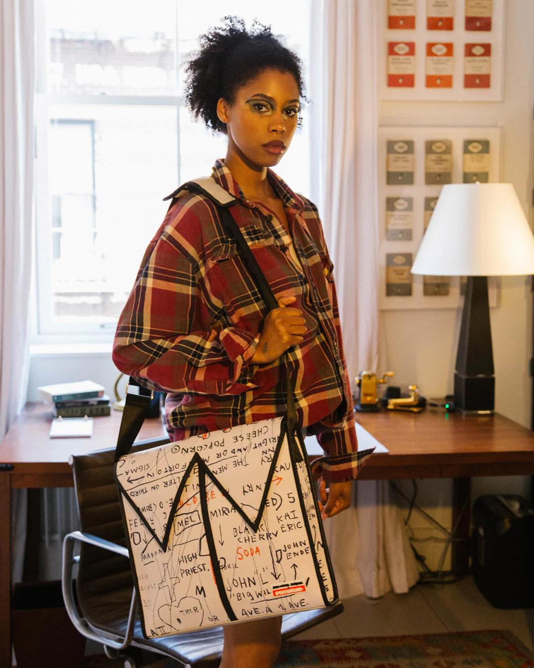 OFFICIAL BASQUIAT UNTITLED (CHEESE POPCORN) 1983 SLING MESSENGER | Sprayground Exclusive