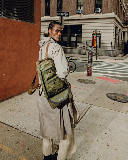 DUNE FREMKIT BACKPACK + CROSSBODY (DESERT SAND) | Sprayground Popular