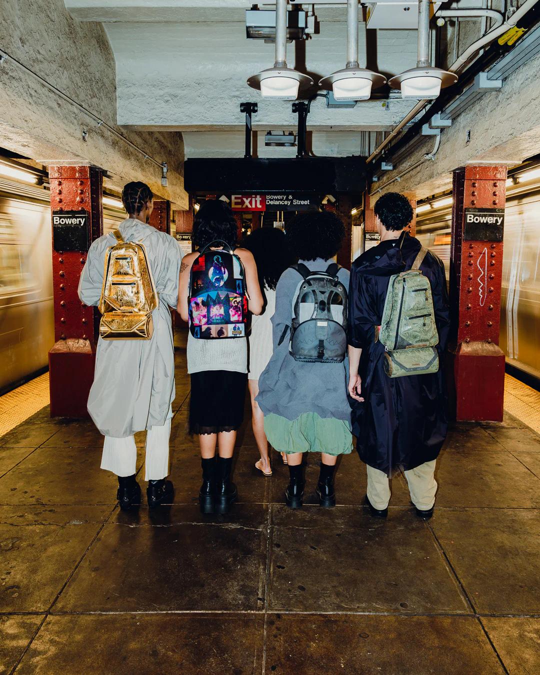 DUNE FREMKIT BACKPACK + CROSSBODY (DESERT SPICE) | Sprayground Trending