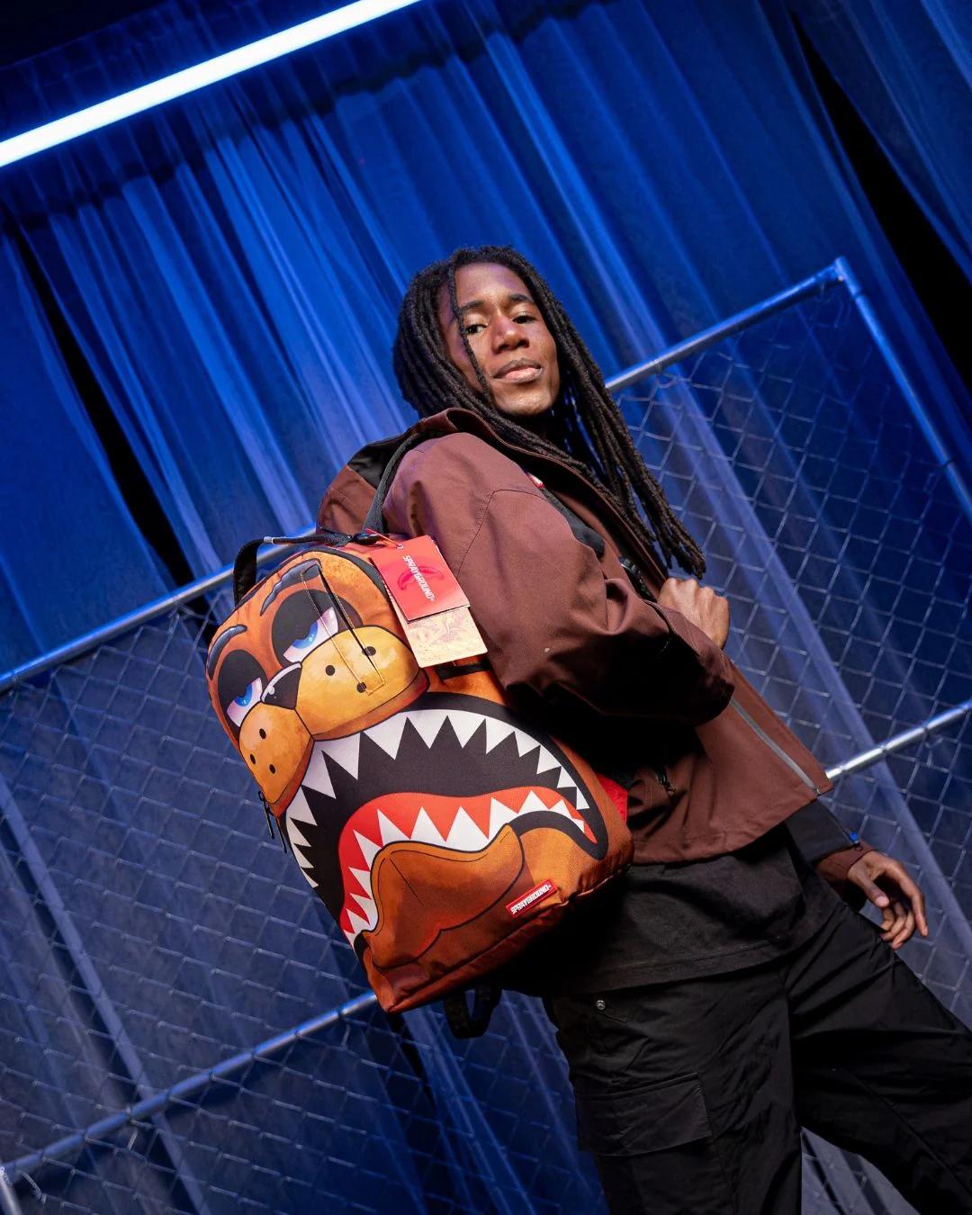 FIVE NIGHTS AT FREDDY'S SHARK DLXSR BACKPACK | Sprayground New