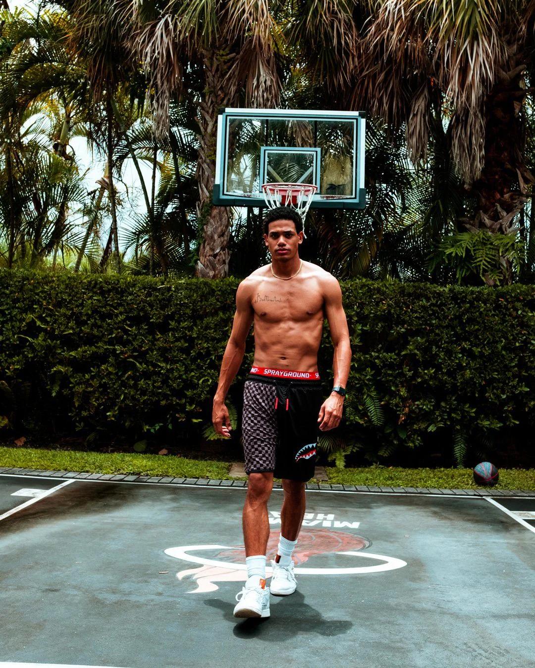 GREY CHECKERED SPLIT CORTO SWIM TRUNKS | Sprayground Popular