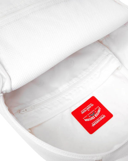 AMERICAN AIRLINES MAXIMUM ALTITUDE BACKPACK (WHITE) | Sprayground Exclusive